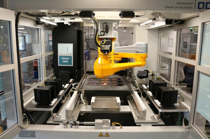 Inside the wafer alignment system