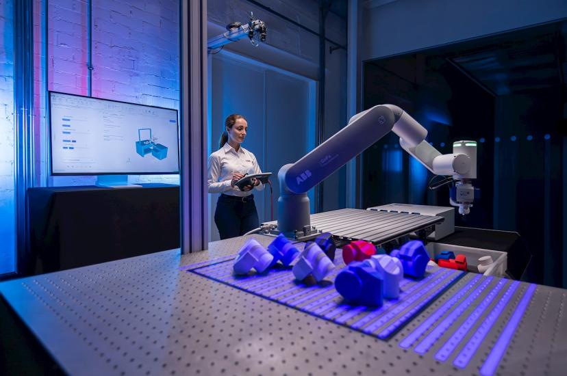 ABB Robotics robot with OmniCore EyeMotion