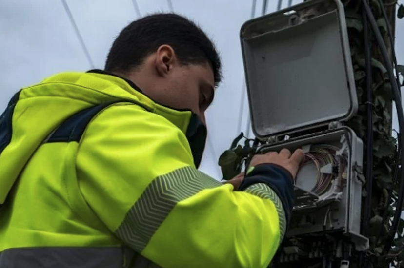Communication network engineer