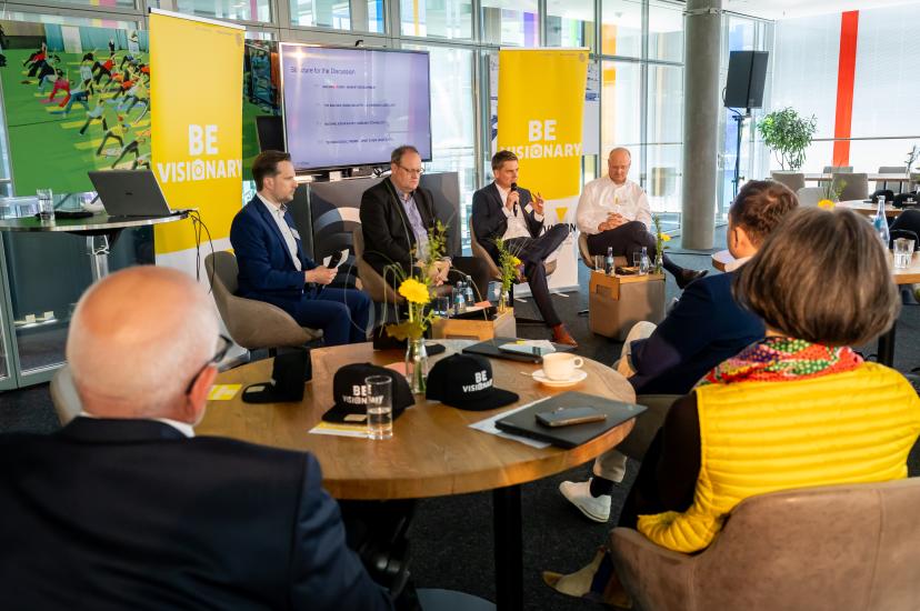 Moderated panel discussion on machine vision at Messe Stuttgart