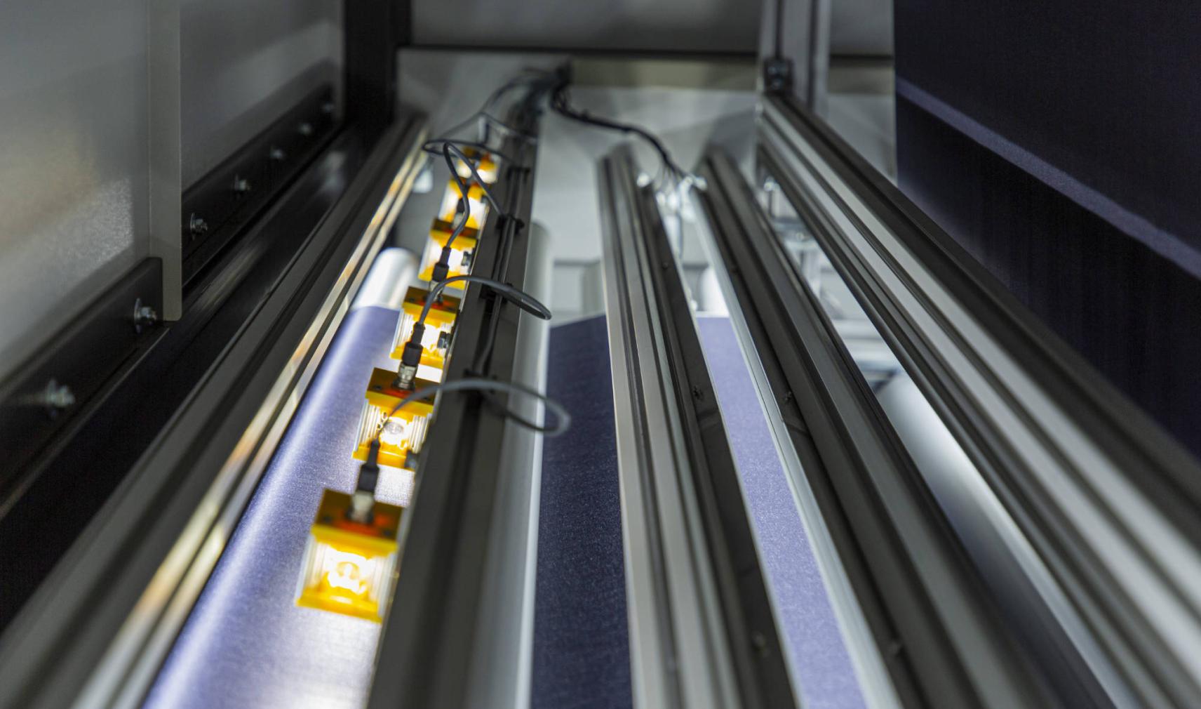 Automated fabric defect detection system