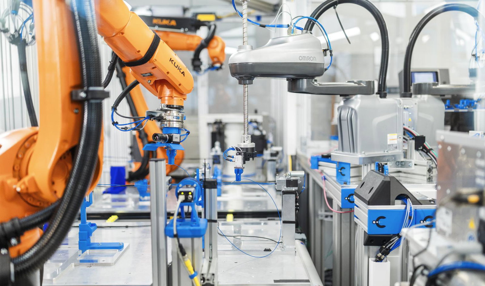 robot operating in wire harness assembly