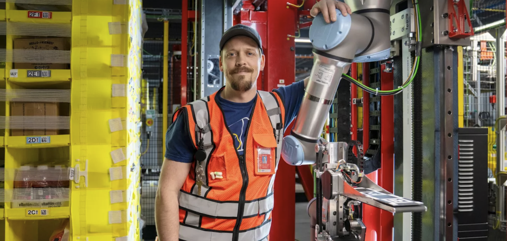 Amazon Vulcan colleague
