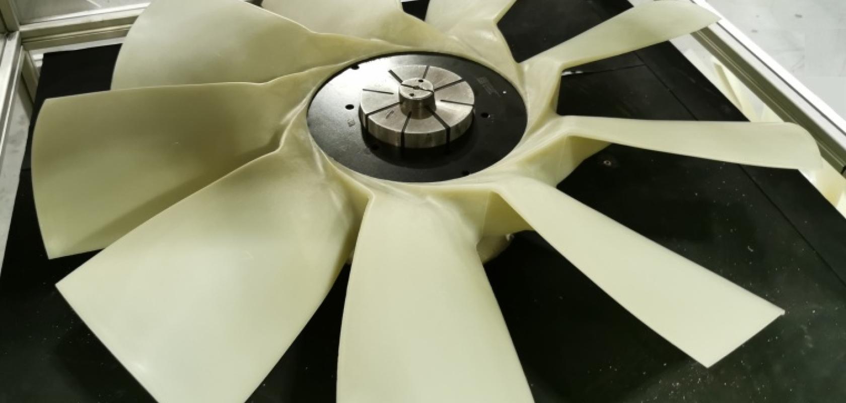 Engine fan