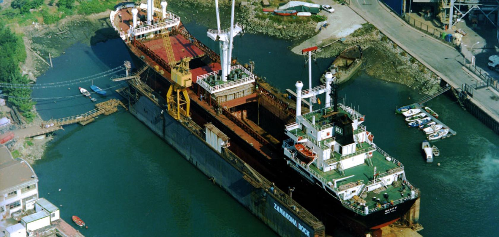 Zamakona Yards dique