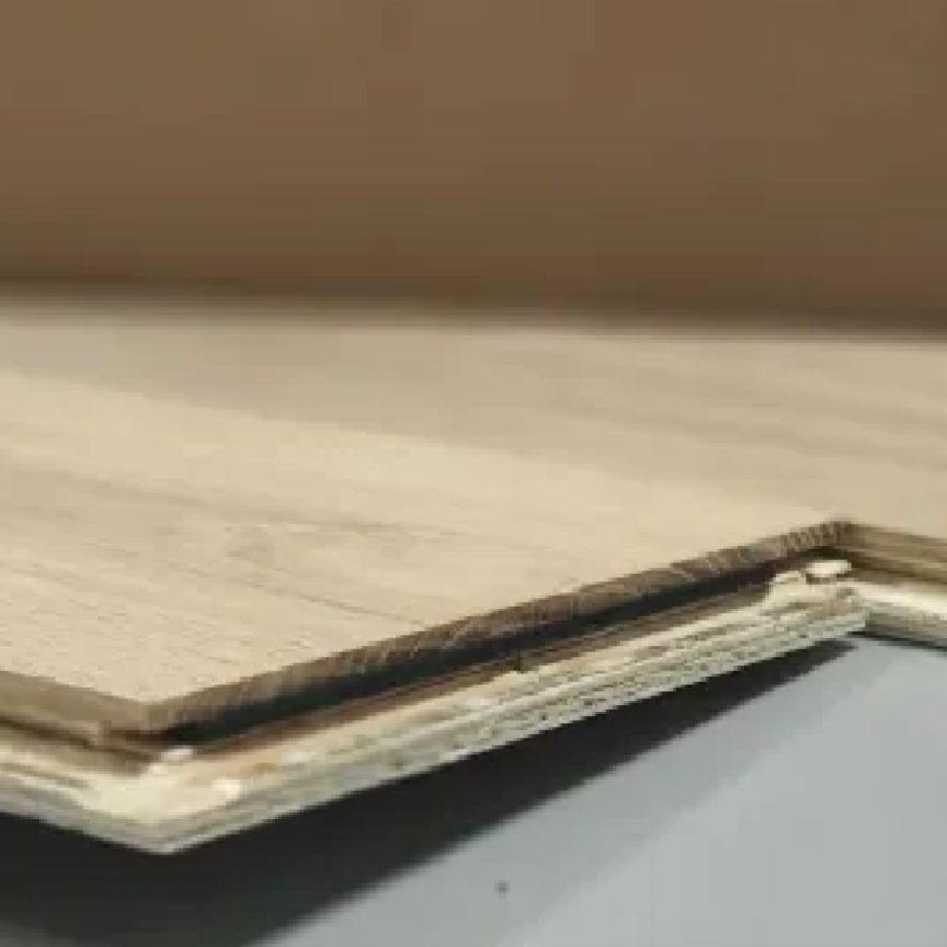 Scheucher's individual planks fit and click together precisely