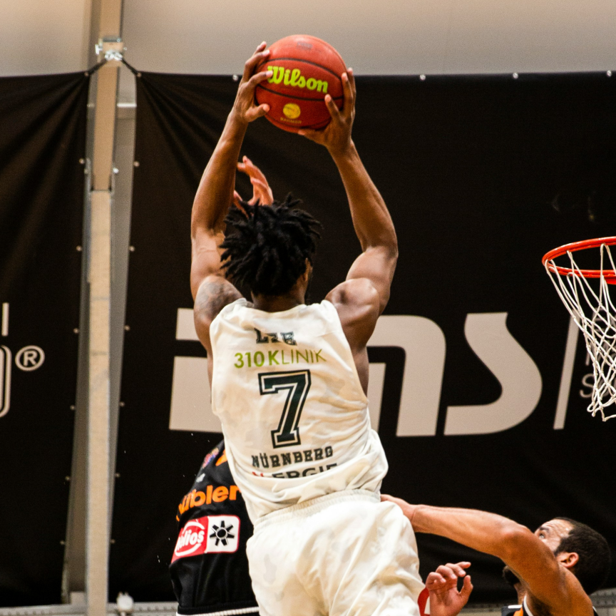 Machine vision for foul detection in basketball