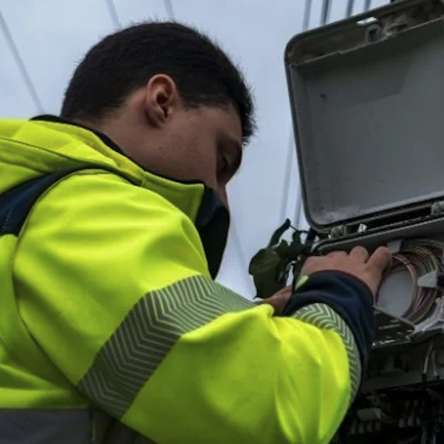 Communication network engineer
